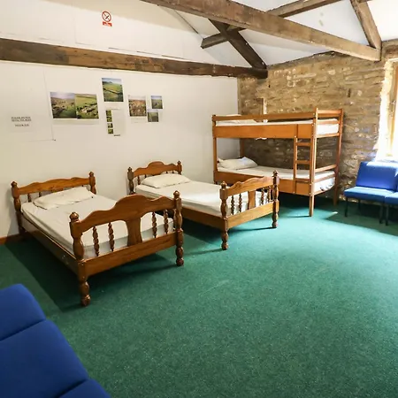 West Barn Bunkhouse Дом отдыха